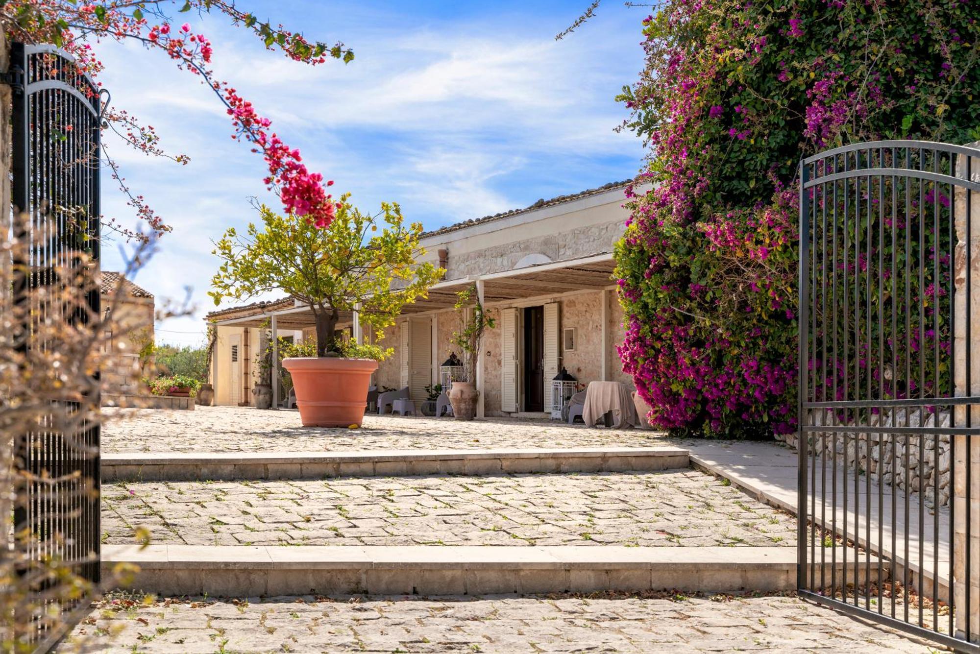 Villa Baglio Donna Concetta à Noto Extérieur photo